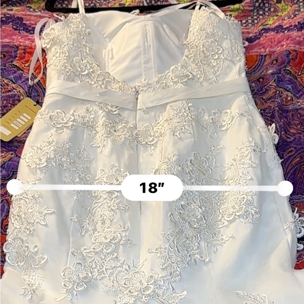 NEW mermaid wedding ivory with 3D appliqué - Picture 12 of 12